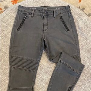 a.n.a. jegging